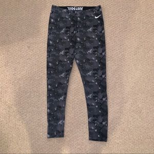 NIKE Workout Leggings